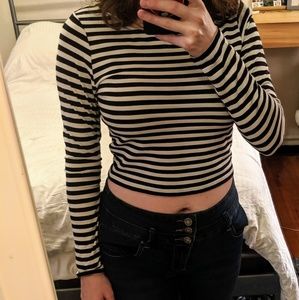 Black & white striped crop top